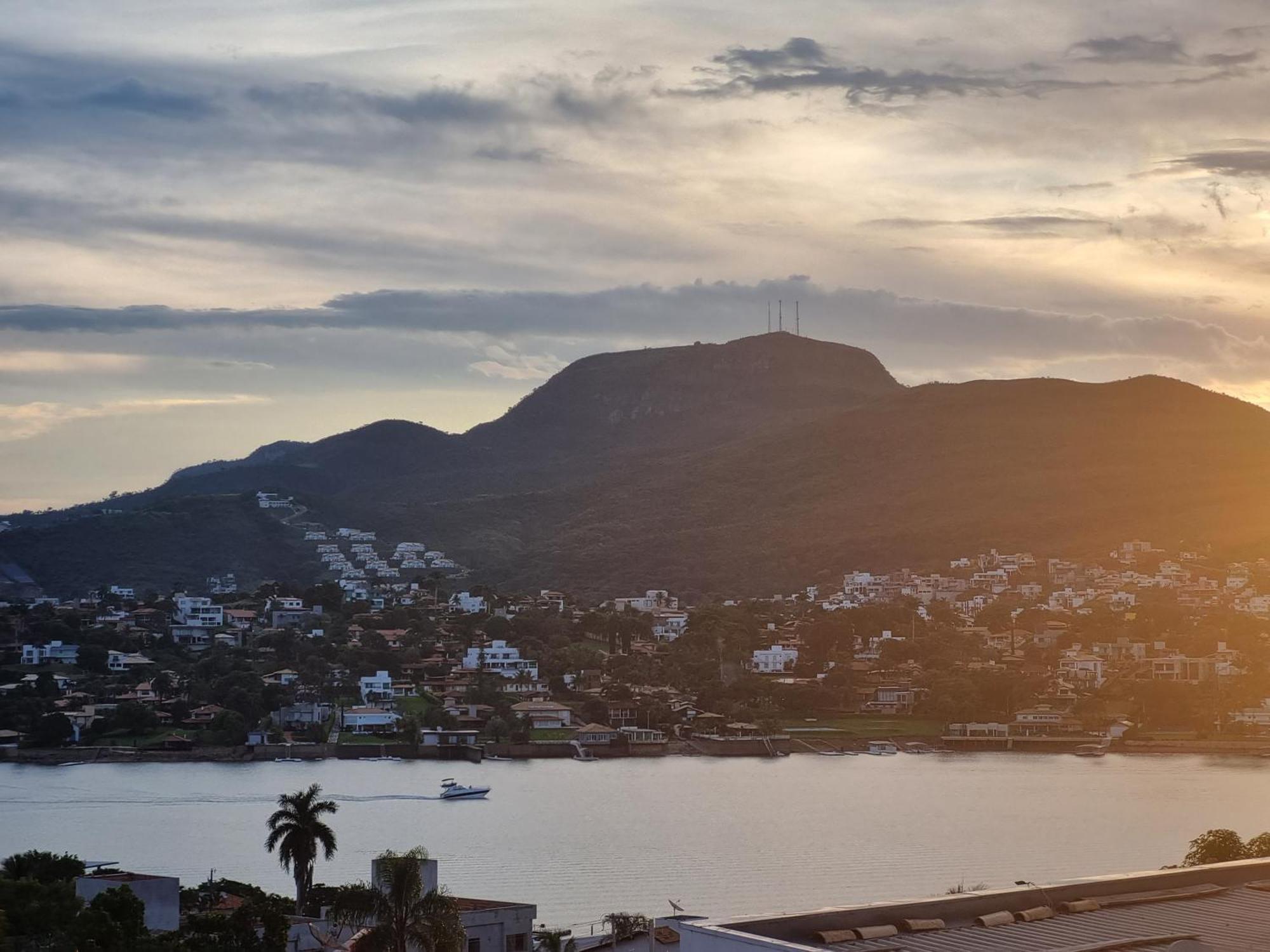 Recanto Brenda - Casa Luxo Capitolio Com Vista Pro Lago, Escarpas E Morrochapeu Экстерьер фото